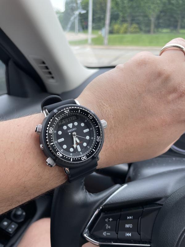 arnold schwarzenegger seiko watch