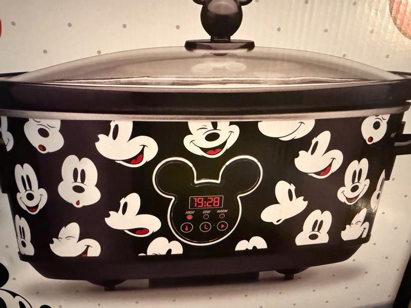 Disney Mickey Mouse 7-Quart Digital Slow Cooker with Sound in the Slow ...