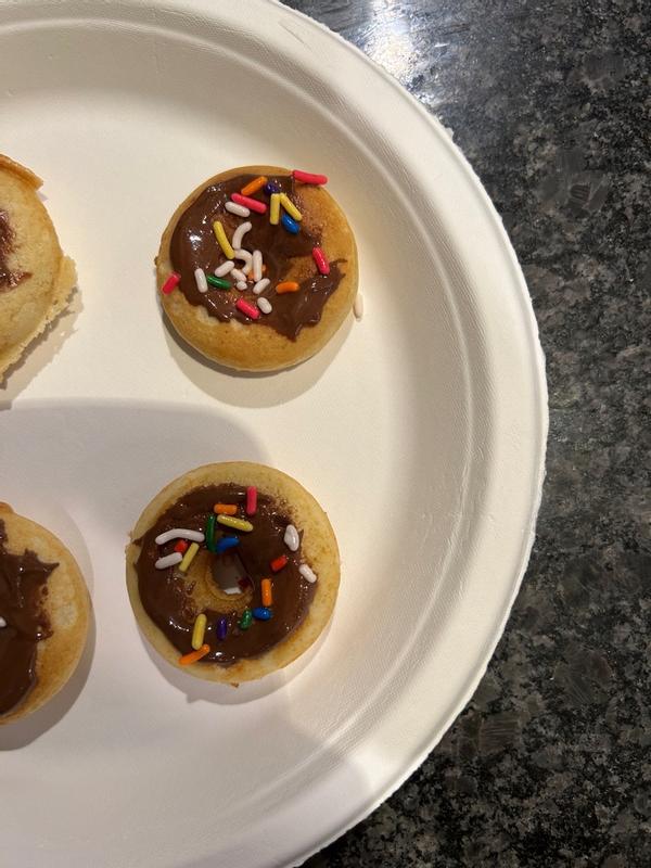 BABYCAKES DONUT MAKER RECIPE -- easy, mini baked donuts