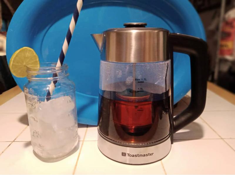 1.7-Liter Electric Glass Kettle with Color Changing LED Indicators