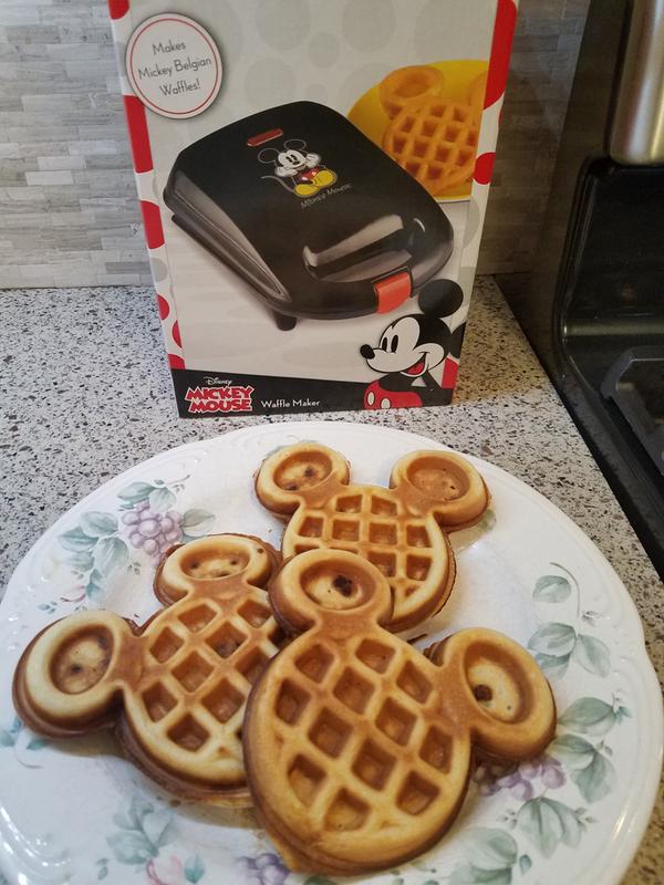 Make MICKEY MOUSE Shaped Waffles. DISNEY Nonstick Mini Waffle