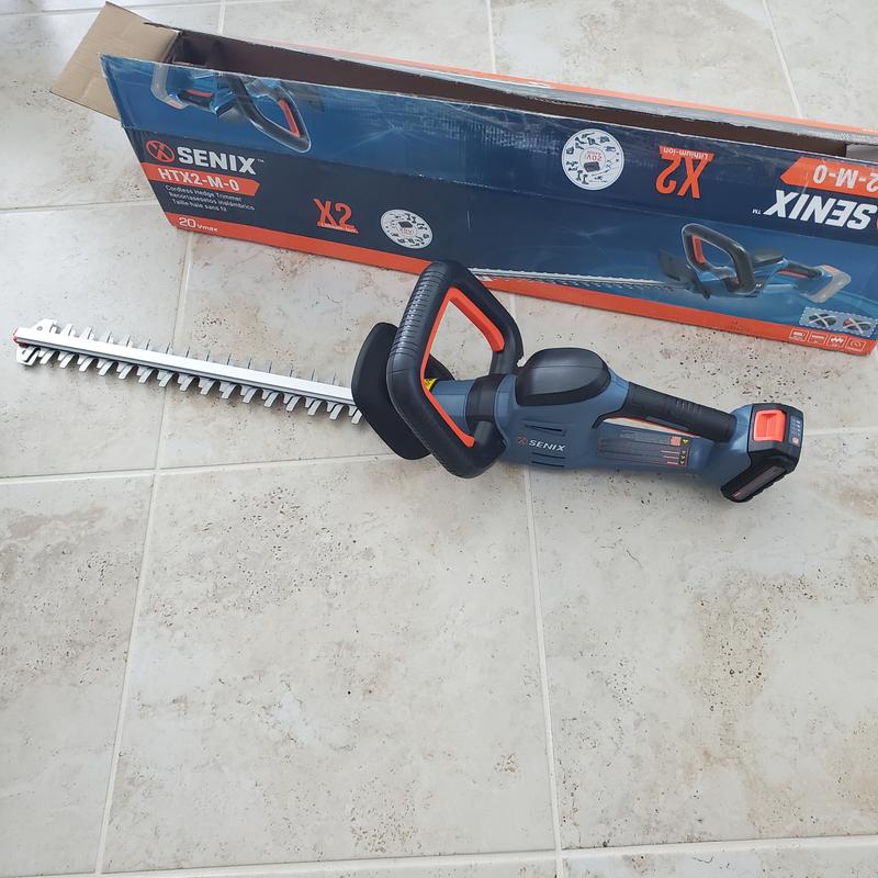 Senix HTX2-M 20 Volt Max 18-in. Cordless Hedge Trimmer, 2 Ah Battery A