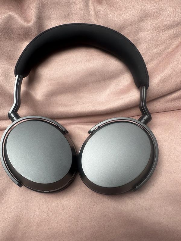 Customer photo for "Excellent Headphones"