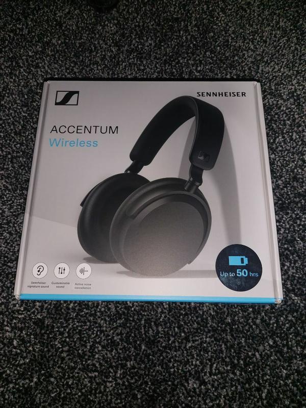 Sennheiser Wireless Accentum Headphones Black (700174) | Visions