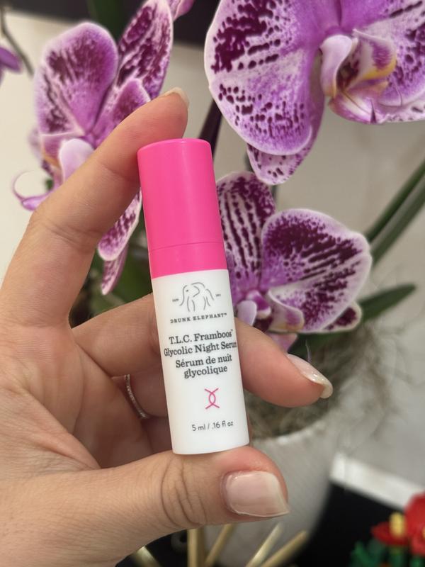 T.L.C. Framboos™ Glycolic Resurfacing Night Serum - Drunk Elephant