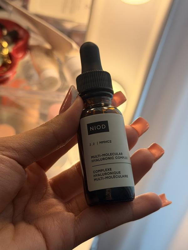 Multi-Molecular Hyaluronic Complex (MMHC2) Hydrating Serum - NIOD