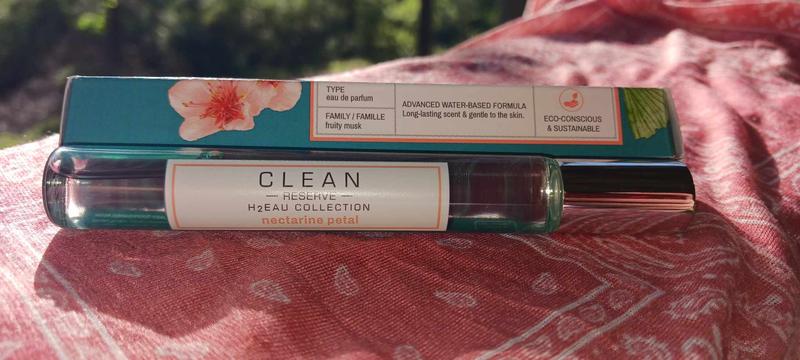 H2Eau - Nectarine Petal Eau de Parfum Rollerball - CLEAN RESERVE