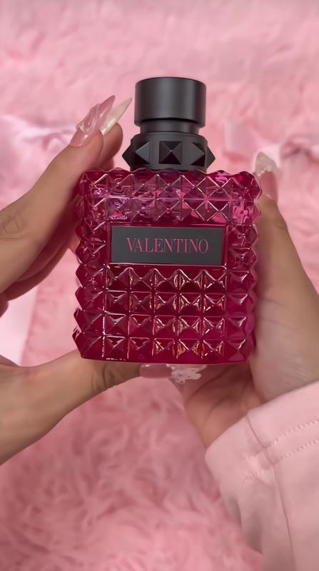 Donna Born in Roma Extradose Parfum with Vanilla & Blackcurrant