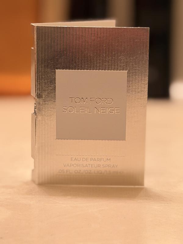 Soleil Neige Eau de Parfum Travel Spray with Citrus - TOM FORD