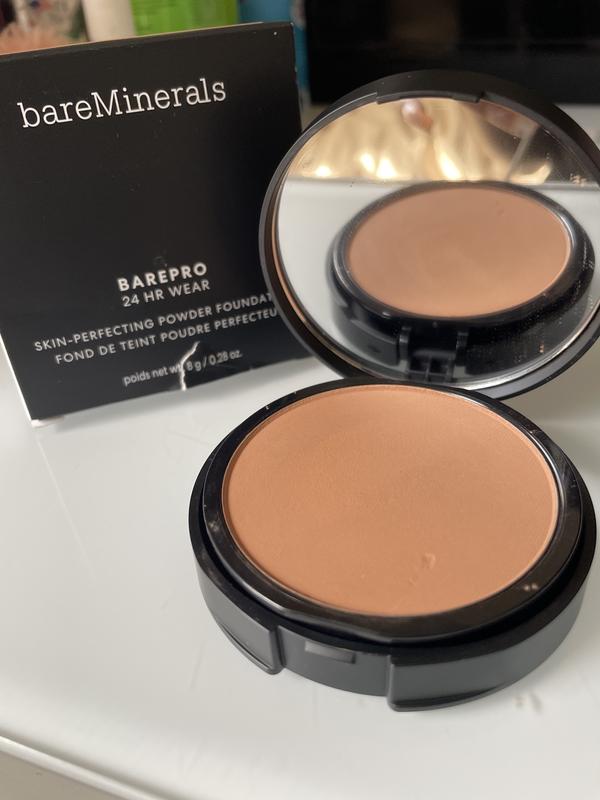 BAREPRO® 24HR Skin Perfecting Talc-Free Matte Powder Foundation