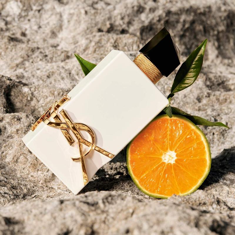 Libre L'eau Nue Alcohol-free perfume with Green Mandarin
