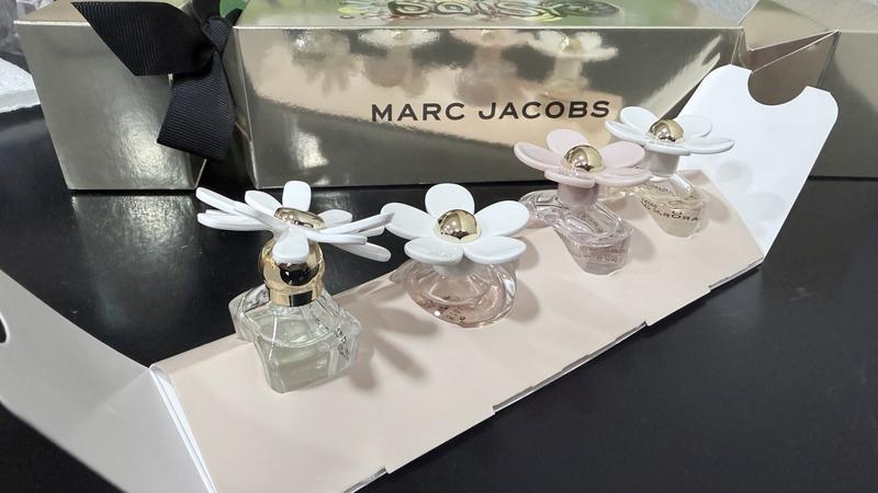 Mini Daisy Collection Perfume Sampler Set - Marc Jacobs Beauty