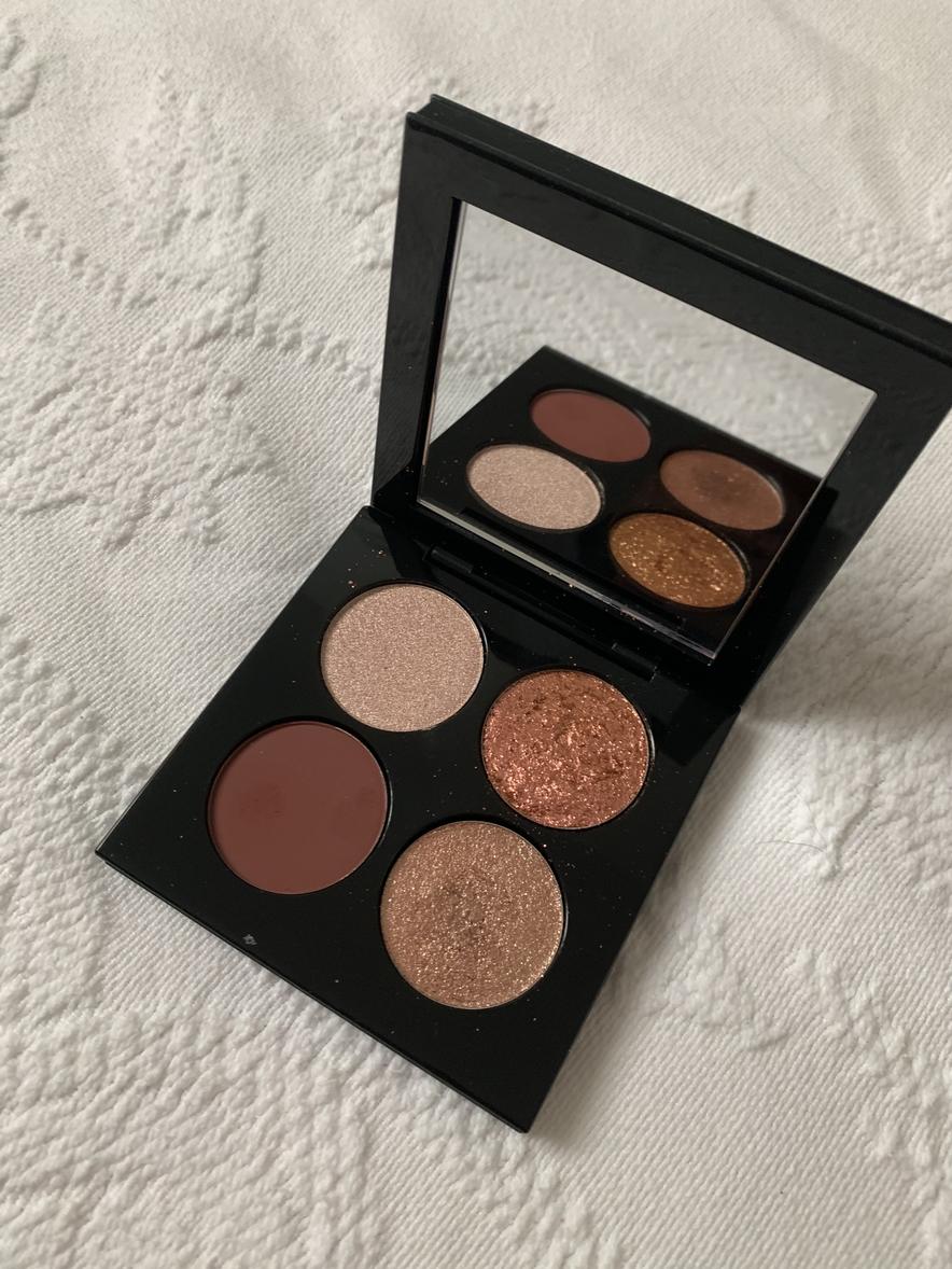 Venus in Fleurs Luxe Eyeshadow Palette: Voyeuristic Vixen - PAT