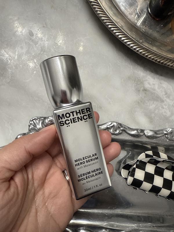 Molecular Hero Dark Spot Serum with Malassezin Vitamin C