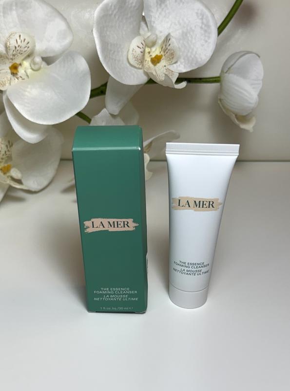 The Essence Foaming Cleanser for Clarifying and Softening - La Mer