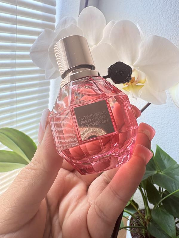 Flowerbomb Pretty Peony Eau De Parfum with Peony & Strawberry