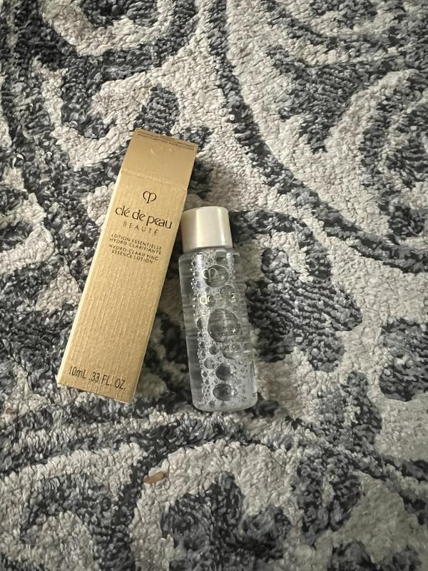 Hydro-Clarifying Essence Lotion - Clé de Peau Beauté | Sephora
