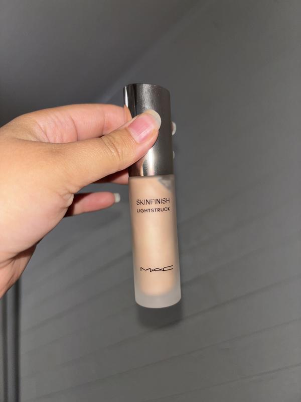Skinfinish Lightstruck Hydrating, Radiant Glow Liquid Highlighter