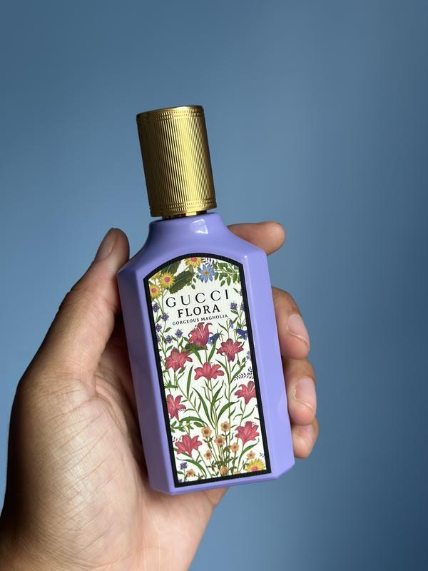 Flora Gorgeous Magnolia Eau de Parfum Travel Spray with Berries