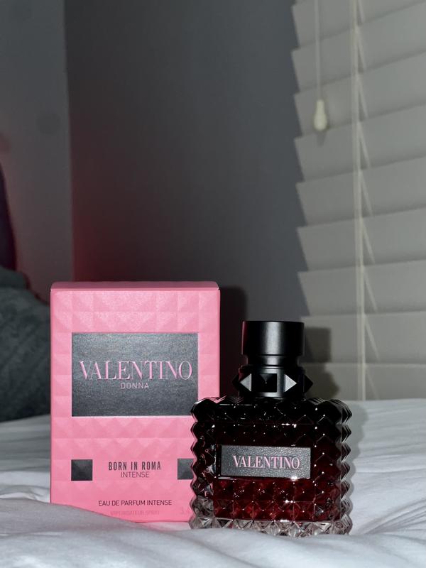 Donna Born in Roma Intense Eau de Parfum with Amber & Jasmine