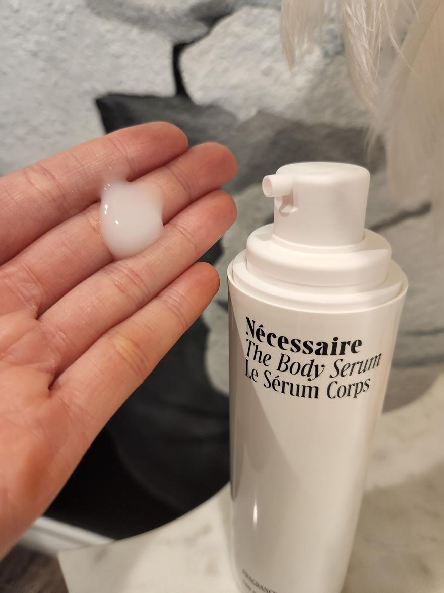 The Body Serum - With Hyaluronic Acid - Nécessaire | Sephora