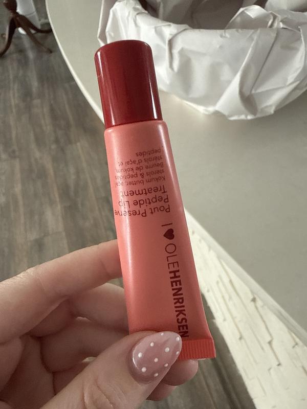 Pout Preserve Hydrating Peptide Lip Treatment - OLEHENRIKSEN | Sephora