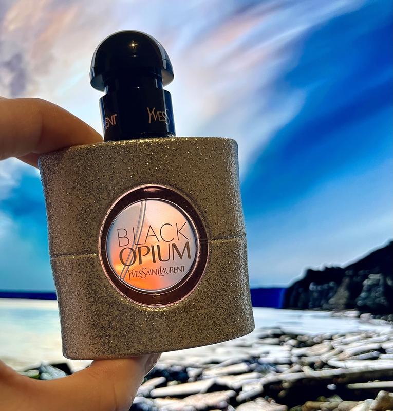Black Opium Eau de Parfum Glitter Travel Spray with Marshmallow