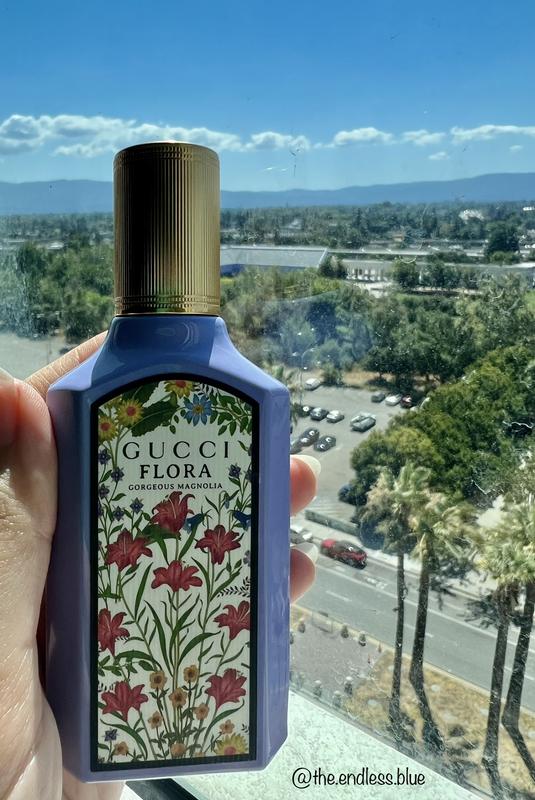 Flora Gorgeous Magnolia Eau de Parfum Travel Spray with Berries