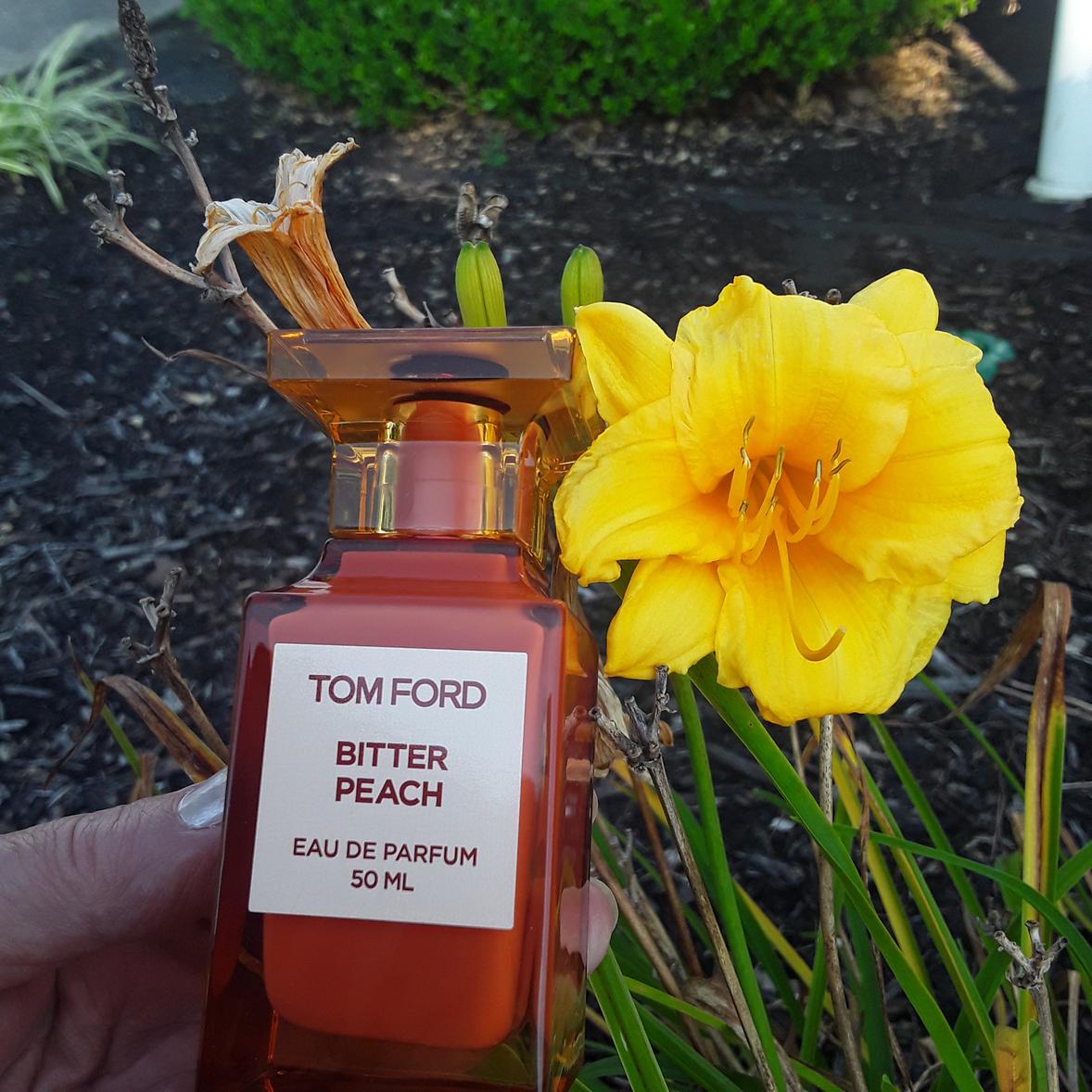 Bitter Peach Eau de Parfum Travel Spray - TOM FORD | Sephora