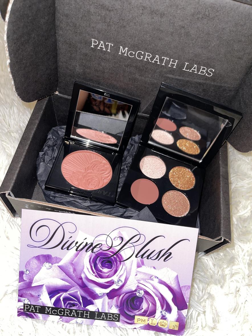 Venus in Fleurs Luxe Eyeshadow Palette: Voyeuristic Vixen - PAT