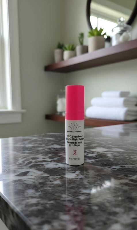T.L.C. Framboos™ Glycolic Resurfacing Night Serum - Drunk Elephant