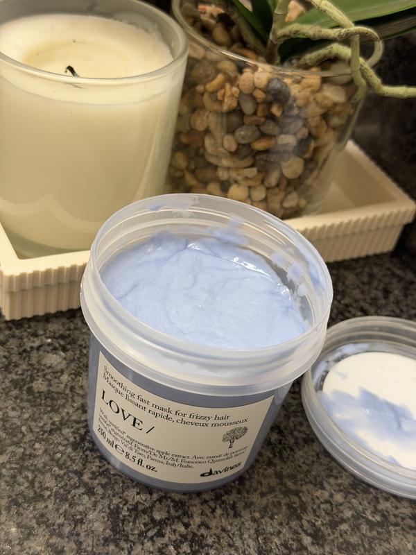 LOVE Smoothing Instant Hair Mask for Frizzy Hair - Davines | Sephora