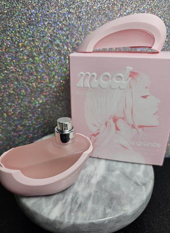 MOD Blush Eau de Parfum Travel Spray - Ariana Grande | Sephora