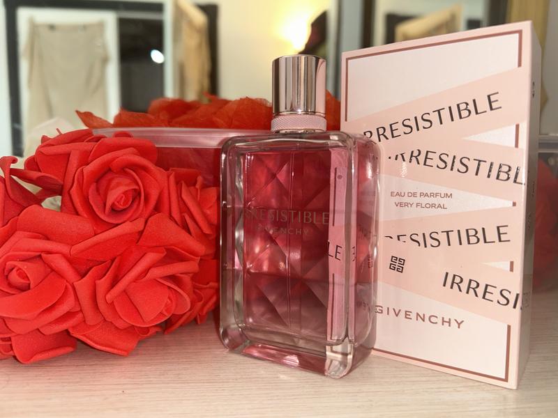 Eau de parfum Irresistible Very Floral - Givenchy | Sephora