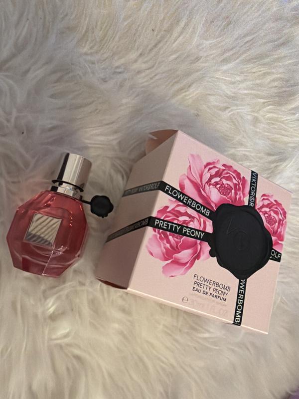 Flowerbomb Pretty Peony Eau De Parfum with Peony & Strawberry