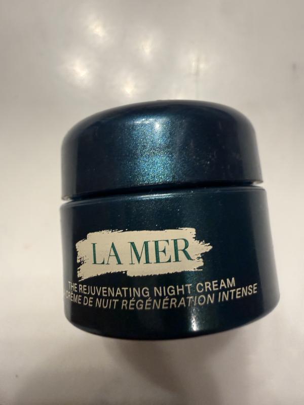 The Rejuvenating Night Cream with Marine Retinol Alternative for