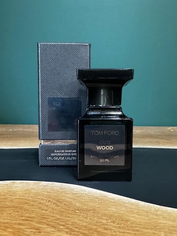 Oud Wood Travel Spray - TOM FORD | Sephora