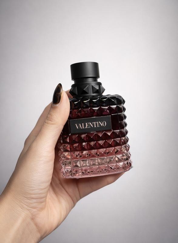 Donna Born in Roma Eau de Parfum Gift Set with Travel Spray