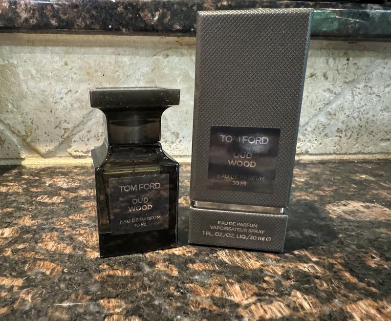 Oud Wood Travel Spray - TOM FORD | Sephora