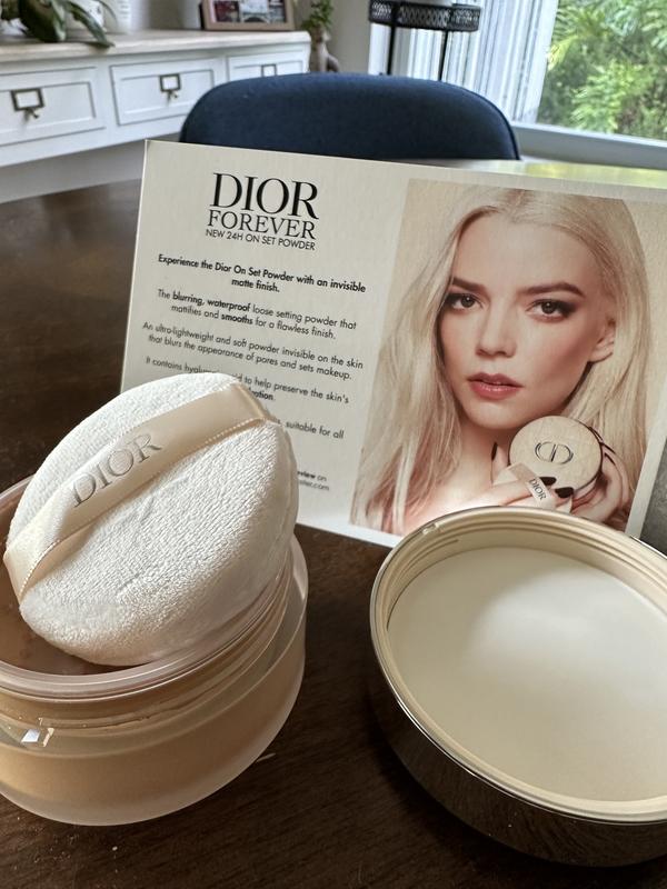 Forever On Set Powder Blurring Translucent Loose Setting Powder