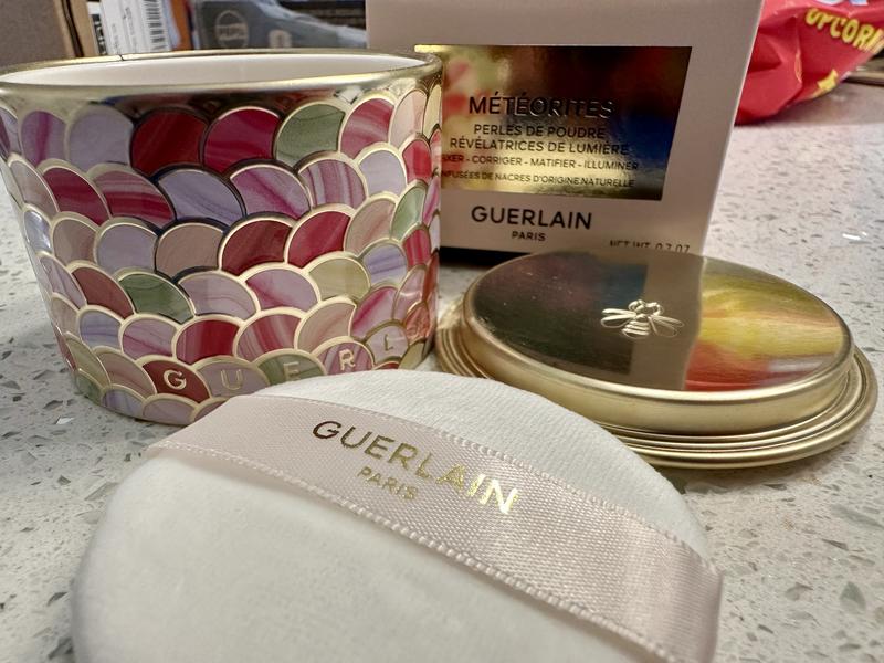 Météorites Illuminating Powder Pearls - GUERLAIN | Sephora