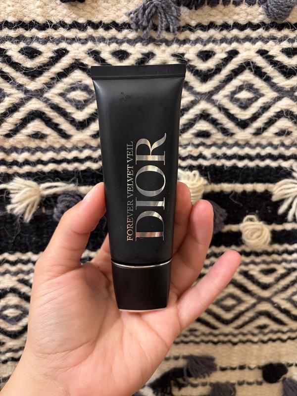 Forever Velvet Veil Blurring & Pore-Refining Matte Primer SPF 15
