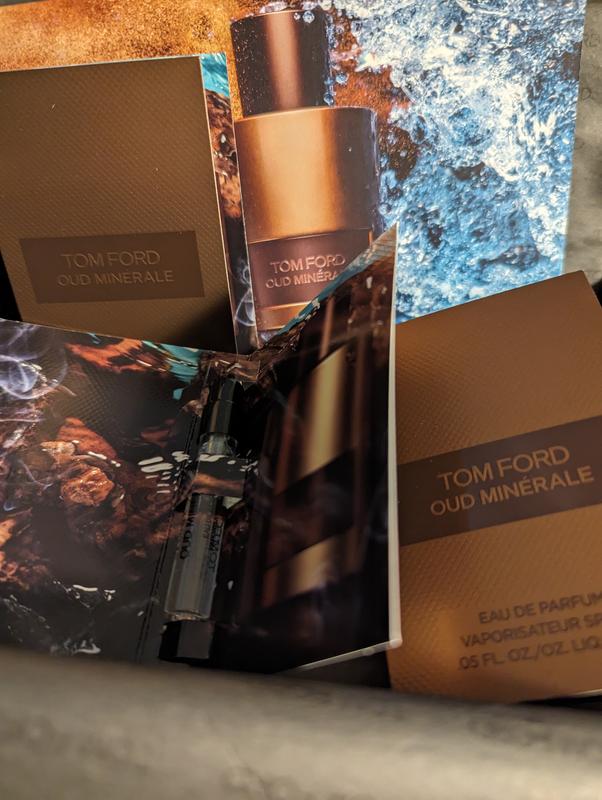 Oud Minerale Eau de Parfum Fragrance with Smoky Woods & Musk - TOM