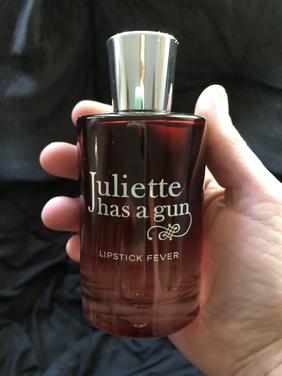 Juliette has a online gun lipstick fever review