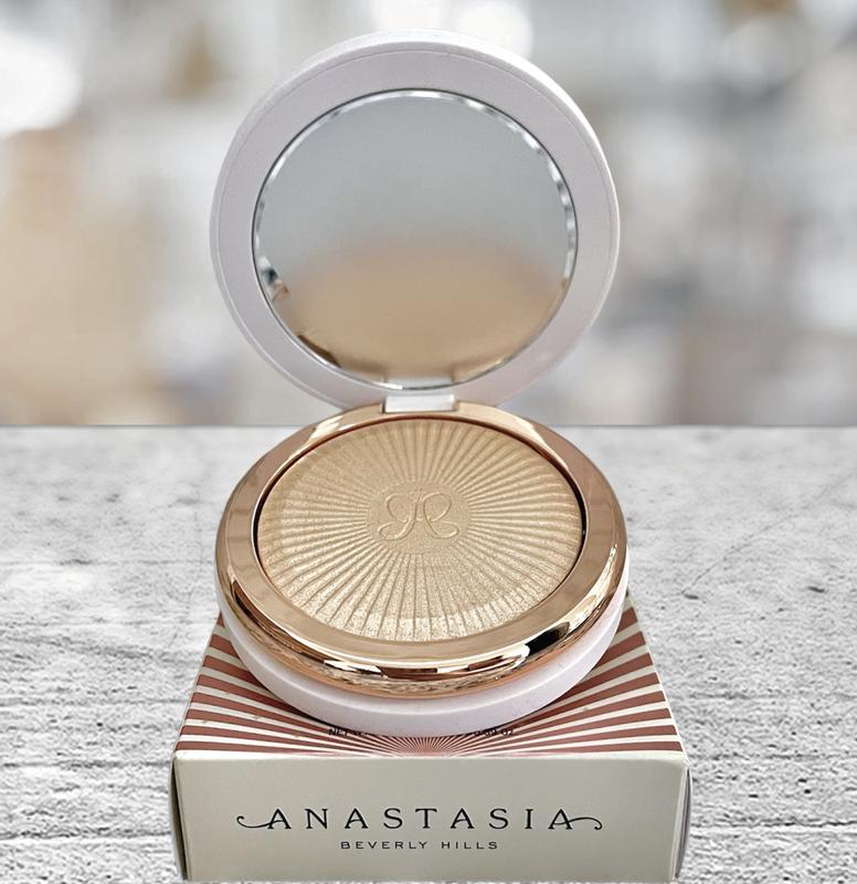 Glow Seeker Champagne Gold Powder Highlighter - Anastasia Beverly