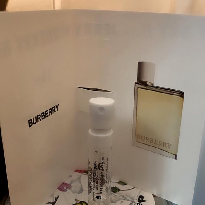 Her London Dream Eau de Parfum - BURBERRY | Sephora