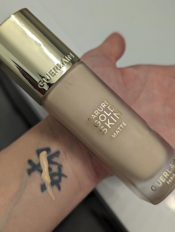 Parure Gold Radiant Matte Skin Perfecting Longwear Foundation