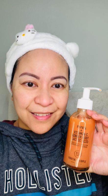 Mini Superfruit Gentle Exfoliating Cleanser with Vitamin C +