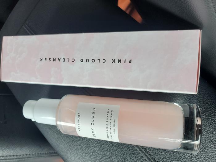 pink cloud face wash