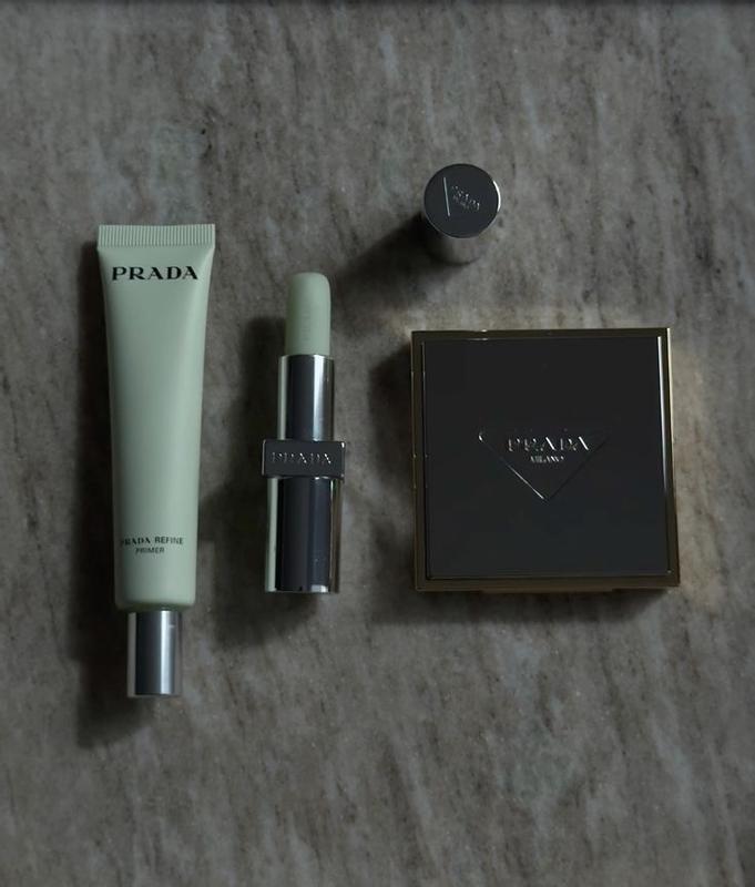 Refine Blurring Extending Primer - Prada Beauty | Sephora